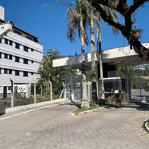 Apartamento Res. Solar Bromélias, Bombinhas
